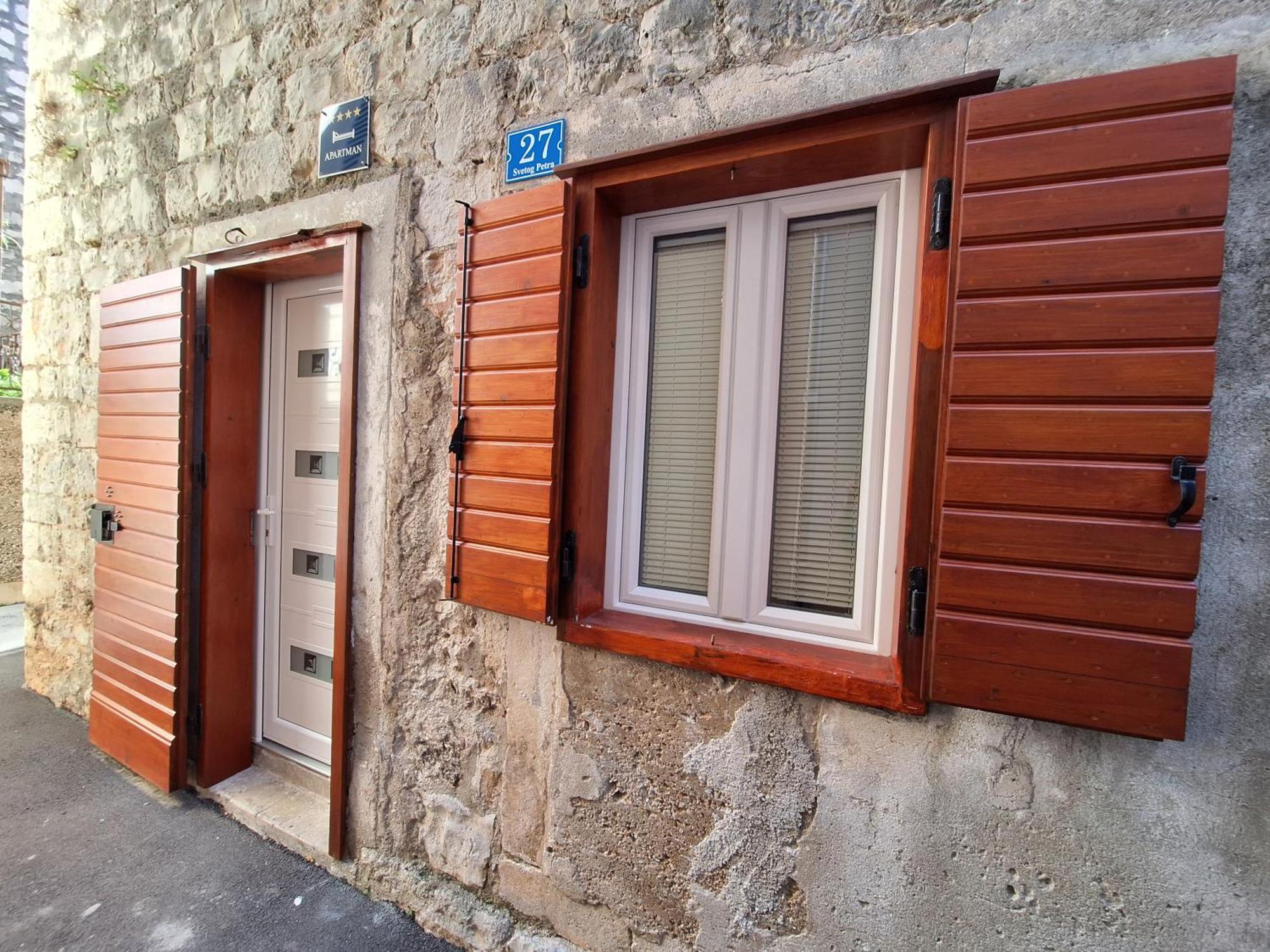 St Peter'S Heritage House Trogir Zewnętrze zdjęcie